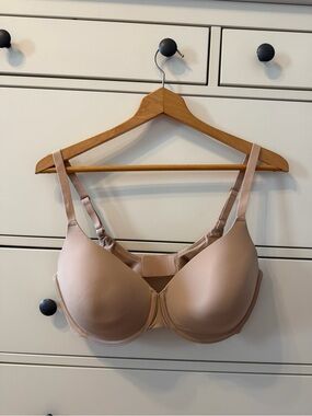 SKIMS FITS EVERYBODY T-SHIRT BRA | CLAY